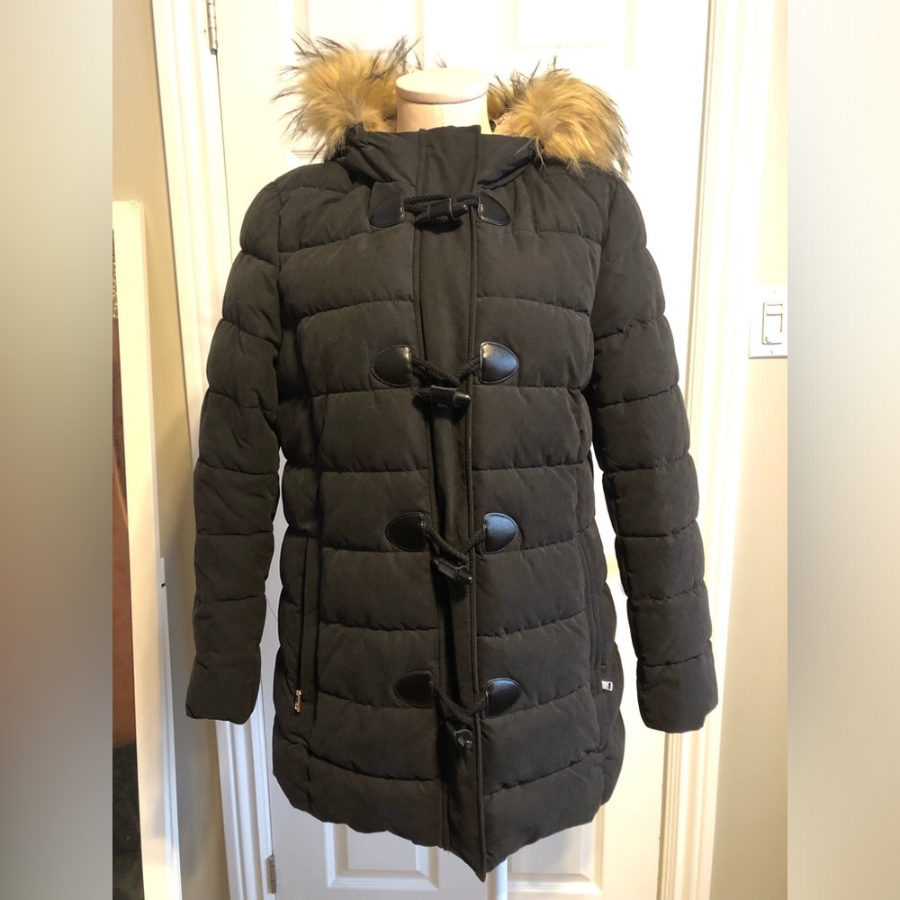 Tommy Hilfiger Black Puffer Jacket with Faux Fur Hood size large